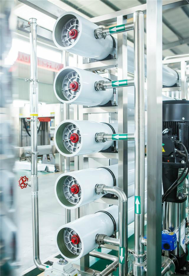 反滲透凈水設(shè)備 反滲透凈水設(shè)備