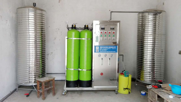 0.5噸單級反滲透設備現(xiàn)場