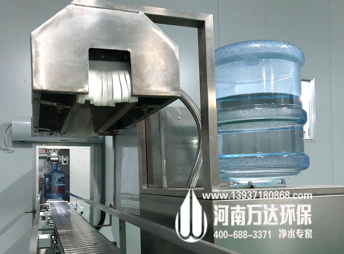 全自動熱收縮膜機 全自動熱收縮膜機