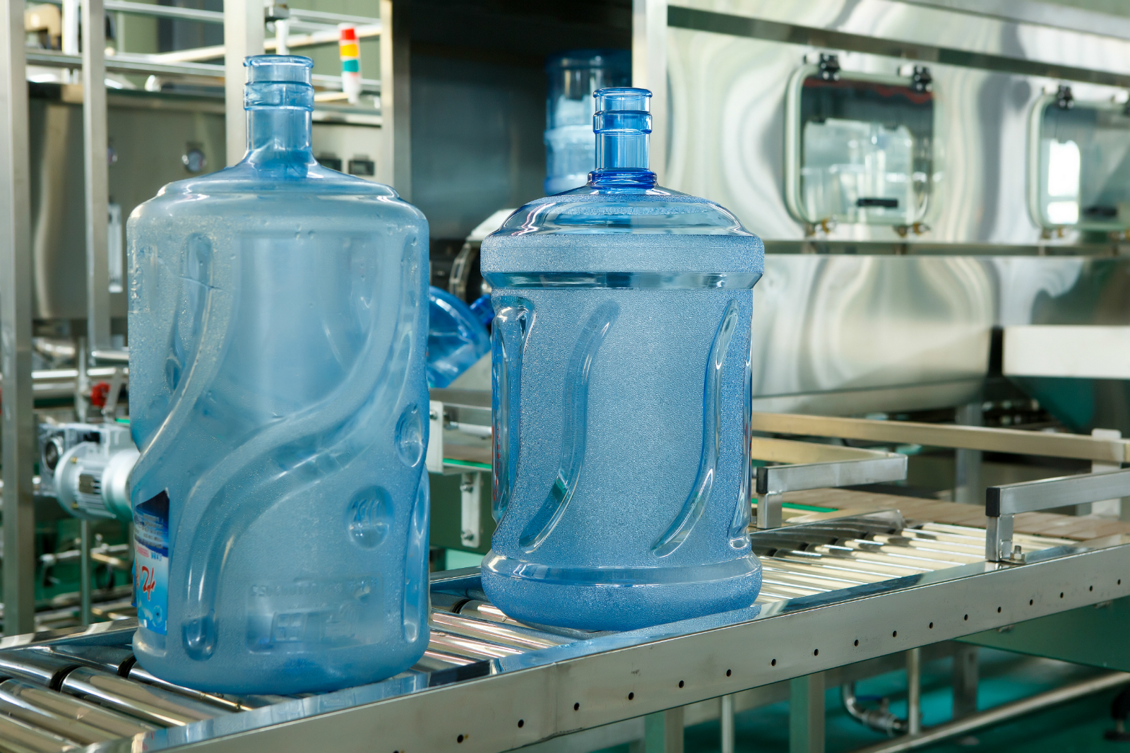 桶裝水灌裝機(jī)設(shè)備 桶裝水灌裝機(jī)設(shè)備